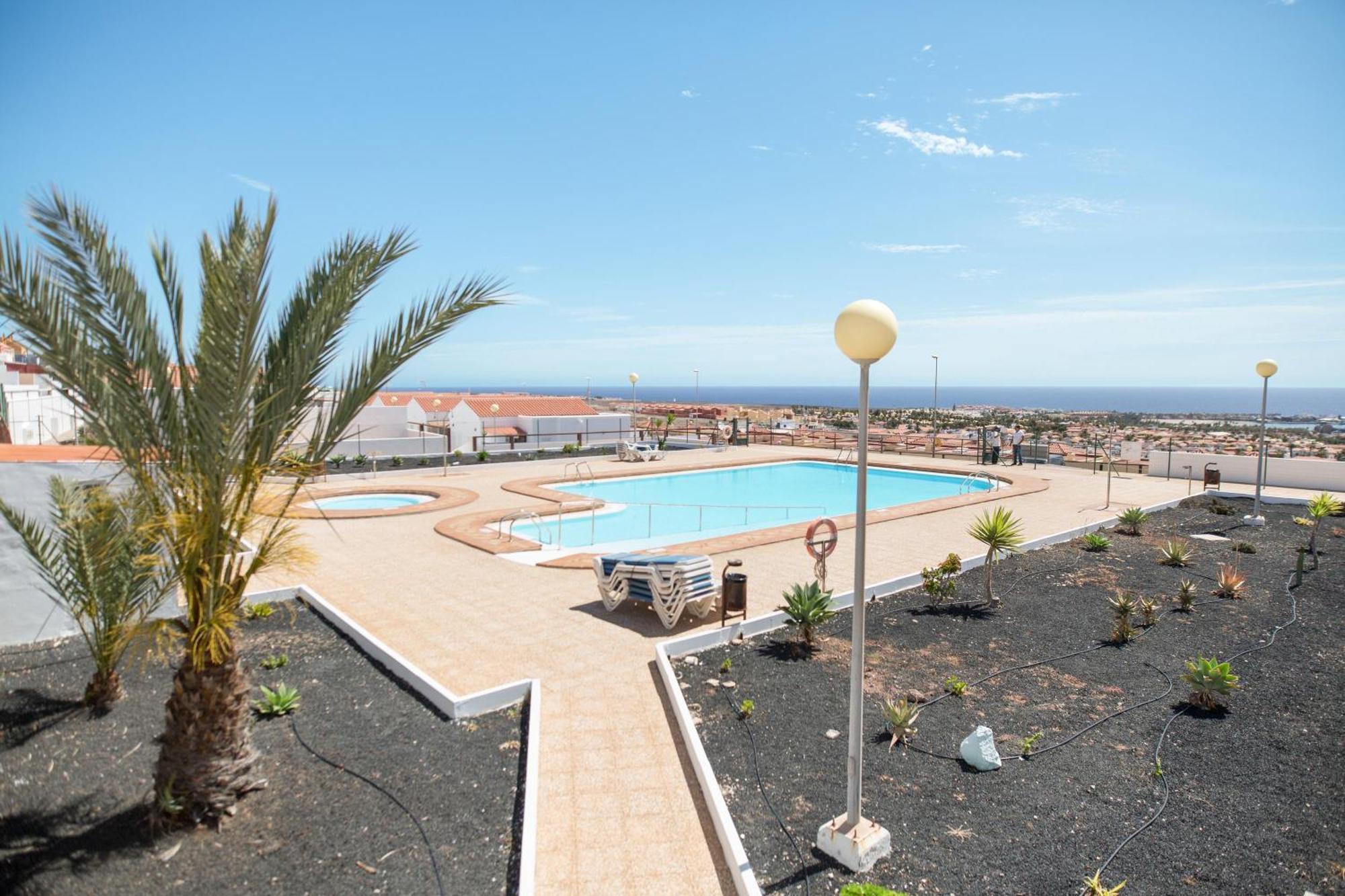 Caleta Beach Deluxe Caleta De Fuste Exterior photo
